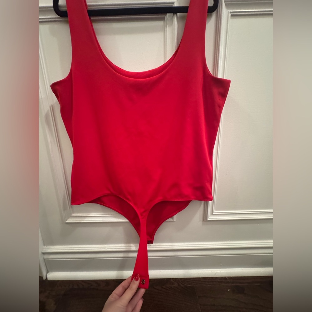 Express Red Thong clasp closure bodysuit - size xl - Picture 3 of 4
